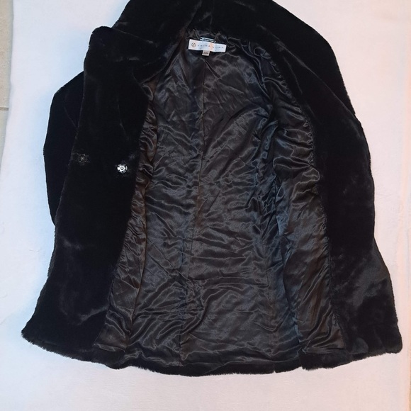 Trina Turk Belted Faux-Fur Jacket - Picture 9 of 12